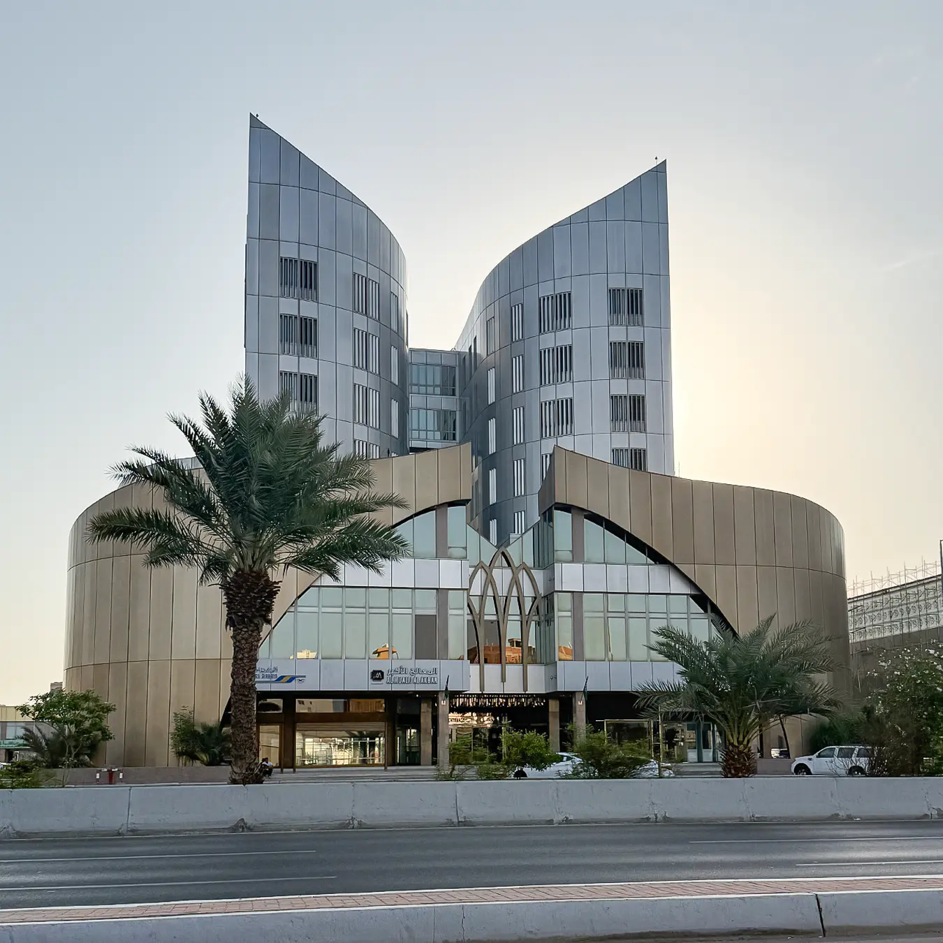 مركز المدينة التجاري